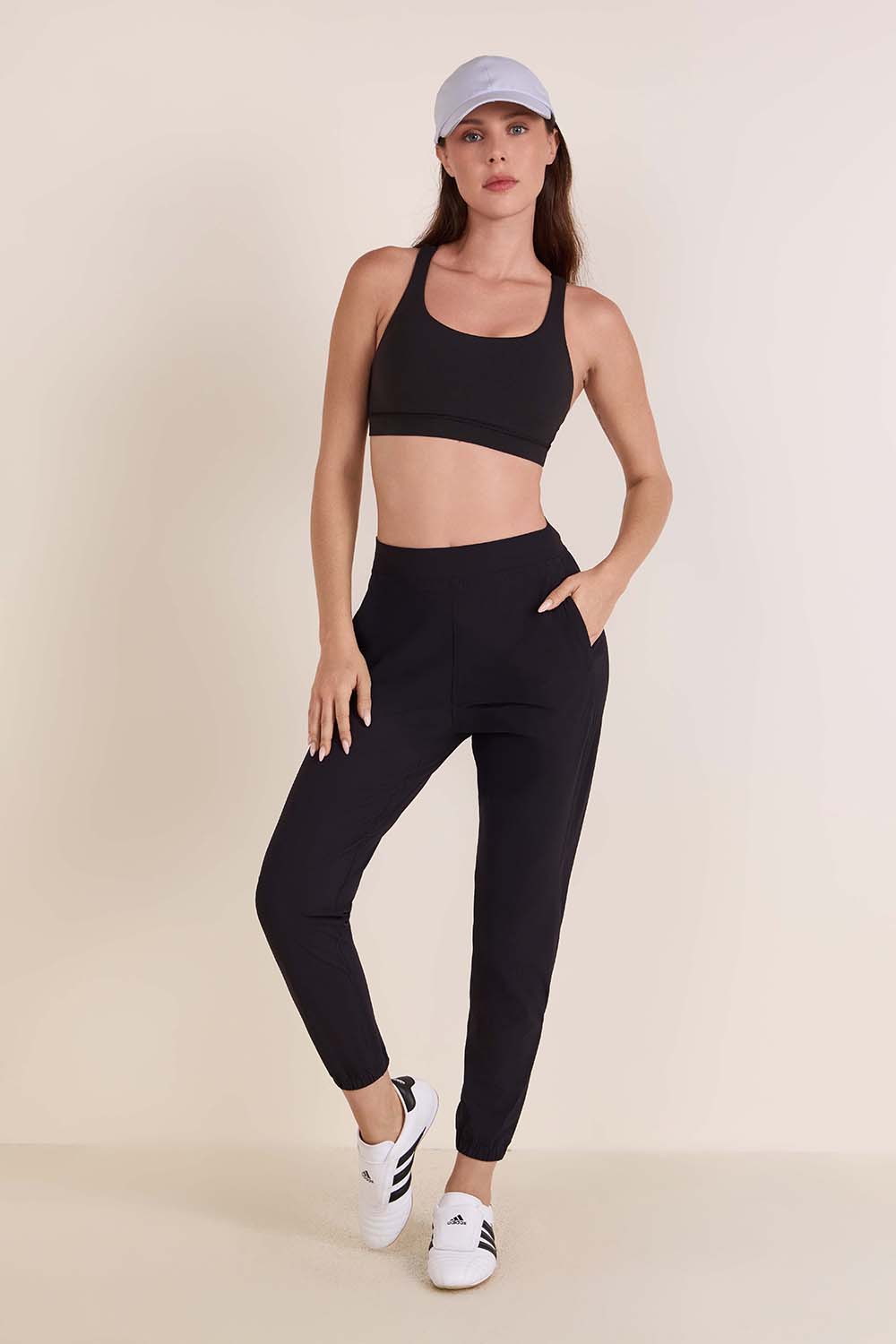 Adapted State High-Rise Jogger Magnetic Closures